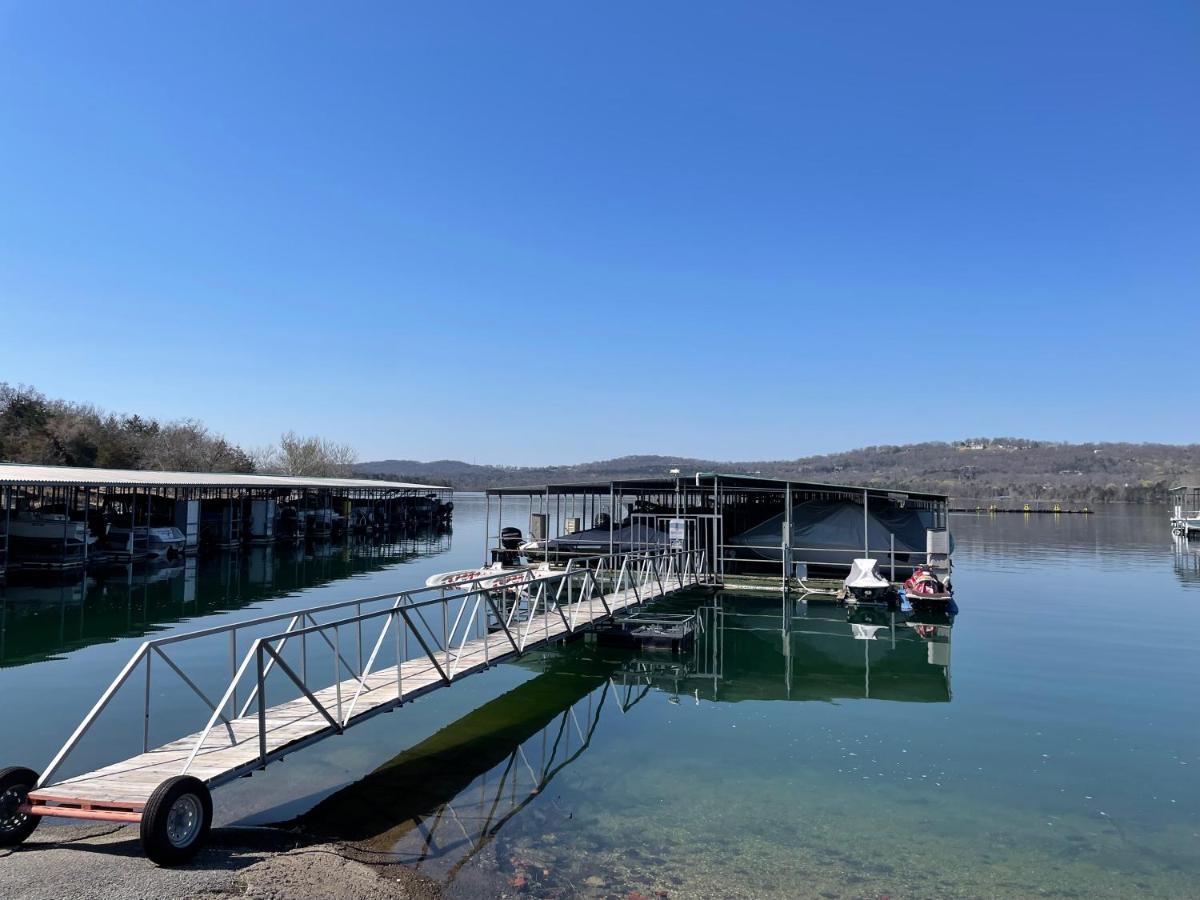 Table Rock Sunset Condo With Boat Slip Branson Exterior photo